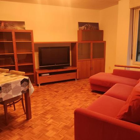 Apartamento Vitoria Bagian luar foto